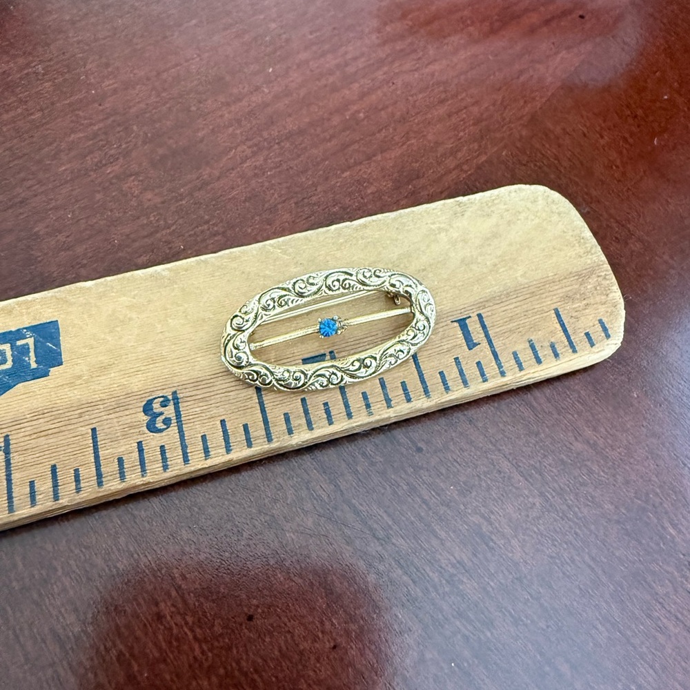 Vintage Gold Tone Brooch